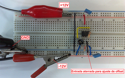 Figura 06: Circuito montado em protoboard.
