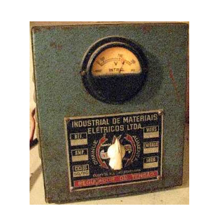 Figura 2 – Um estabilizador manual de tensão
Figura 2 – Um estabilizador manual de tensão