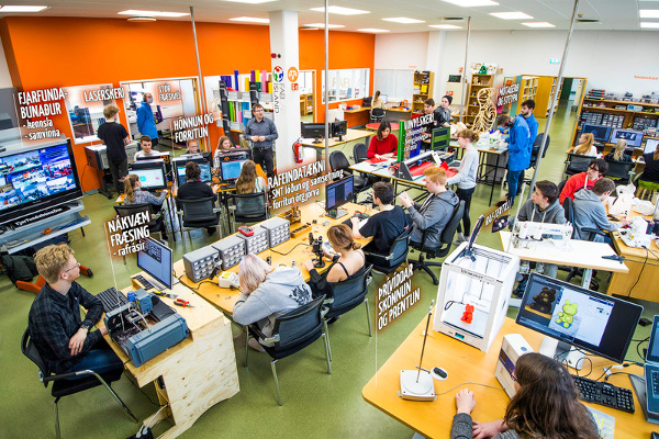 FabLab na Islância
FabLab na Islância