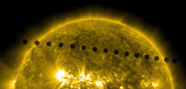 Imagem da NASA mostrando a passagem de Vênus diante do Sol em 2012, para ilustrar o que ocorre no caso da estrela
