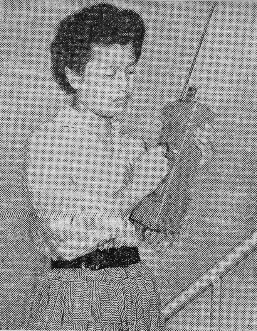 Figura 2 - “Pequeno” transceptor que usava válvulas e os recém inventados transistores nos anos 50
Figura 2 - “Pequeno” transceptor que usava válvulas e os recém inventados transistores nos anos 50