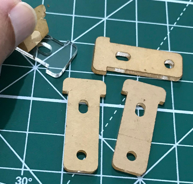 Figura 14 – Preparação dos suportes dos motores
Figura 14 – Preparação dos suportes dos motores