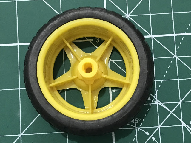 Figura 20 – Detalhe do chanfro da roda.
Figura 20 – Detalhe do chanfro da roda.