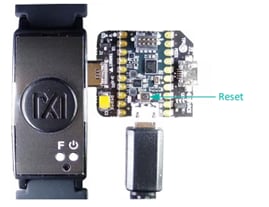 Figura 6: botão de reinicialização do adaptador MAXDAP-TYPE-C (Fonte: Maxim Integrated)
Figura 6: botão de reinicialização do adaptador MAXDAP-TYPE-C (Fonte: Maxim Integrated)