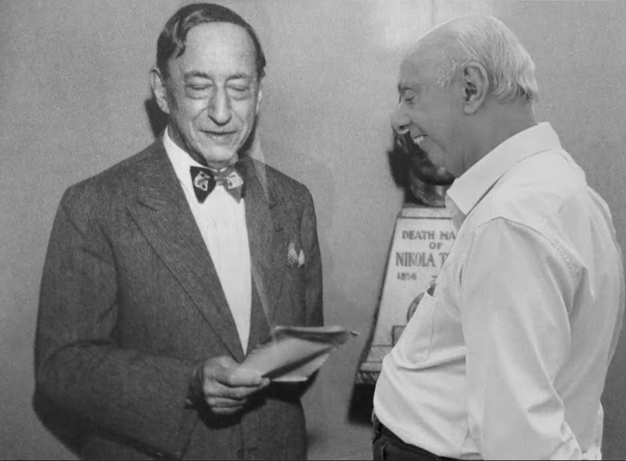 Foto quântica de meu encontro com Hugo Gernsback em 1962
