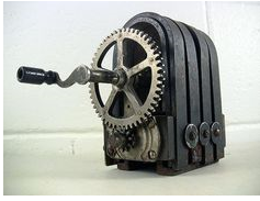 Figura 2 – O magneto de um telefone antigo