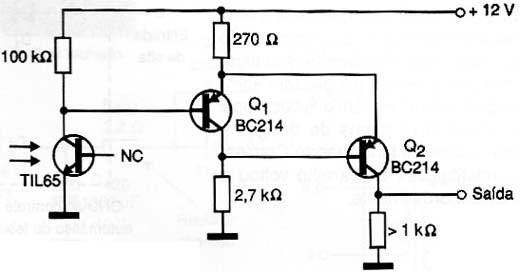 Circuito com transistores.
Circuito com transistores.