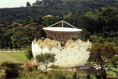   Figura 5 – Radiotelescópio do INPE em Atibaia
