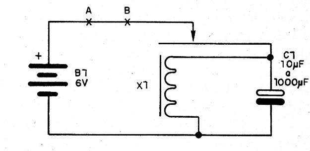  Figura 2 – Acrescentando um capacitor 
