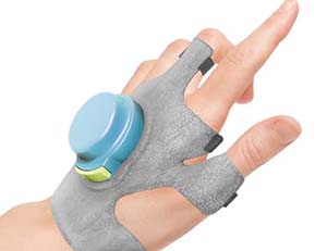 Nesta foto temos a luva na galeria da própria empresa que pode ser acessada em: http://www.gizmag.com/gyrogear-gyroglove-tremors/43898/
Nesta foto temos a luva na galeria da própria empresa que pode ser acessada em: http://www.gizmag.com/gyrogear-gyroglove-tremors/43898/