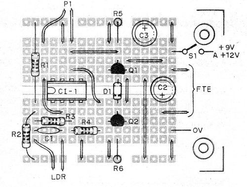    Figura 3 – Montagem em matriz de contatos
