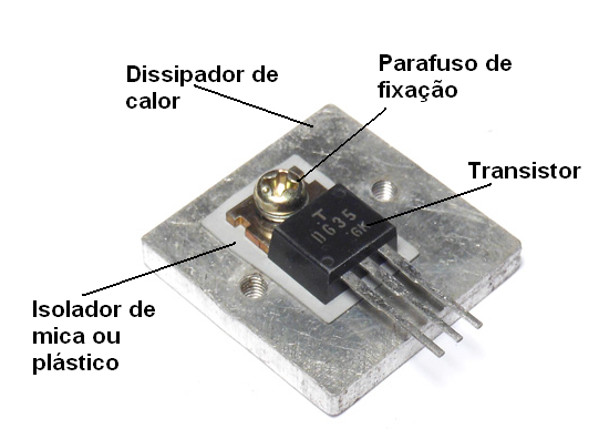 Montagem de transistor em dissipador de calor
