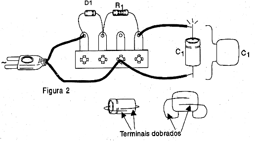 O Carregador de capacitores numa ponte de terminais. O Carregador de capacitores numa ponte de terminais.