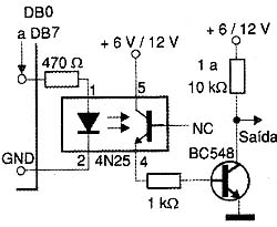 Usando o fototransistor para isolar a saída do PC. 