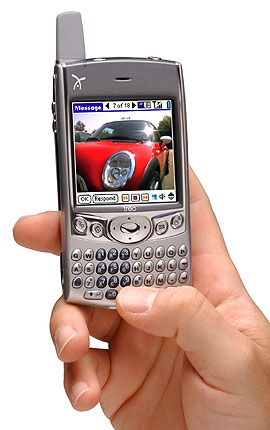 Aparelhos de telefones celulares já tem câmeras digitais embutidas. Aparelhos de telefones celulares já tem câmeras digitais embutidas.