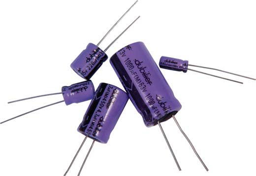 A separação entre os terminais depende do valor do capacitor. A separação entre os terminais depende do valor do capacitor.