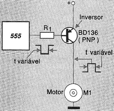 O 555 controlando um transistor de potência PNP. O 555 controlando um transistor de potência PNP.