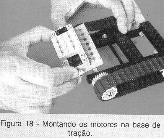- Montando os motores na base de tração.
- Montando os motores na base de tração.