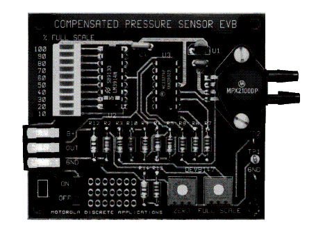 Placa de avaliação MPX2100 que proporciona uma leituira à plena escala de 100 kPa. Placa de avaliação MPX2100 que proporciona uma leituira à plena escala de 100 kPa.