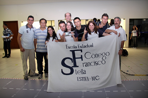A equipe da Escola Estadual Cônego Francisco Stella de Estiva, MG, venceu o Desafio Traps 